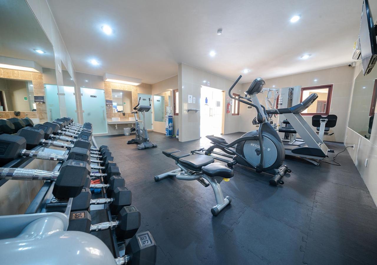 Condo Surf 405 - Luxury Oceanview Beachfront 3 Bedroom With Gym - At El Faro Condos Плая-дель-Кармен Экстерьер фото