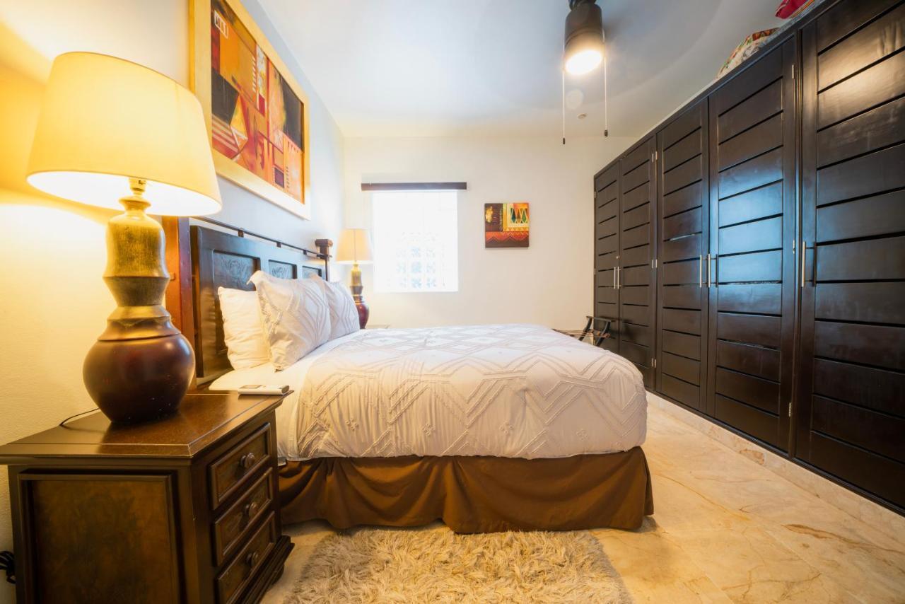 Condo Surf 405 - Luxury Oceanview Beachfront 3 Bedroom With Gym - At El Faro Condos Плая-дель-Кармен Экстерьер фото